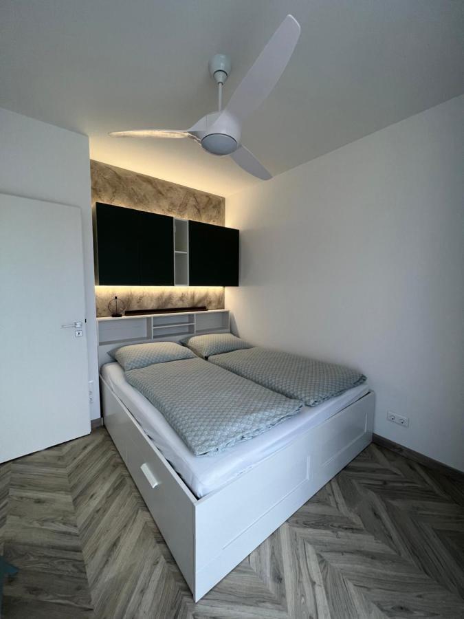 Beige Villa Balatonkenese Exterior photo